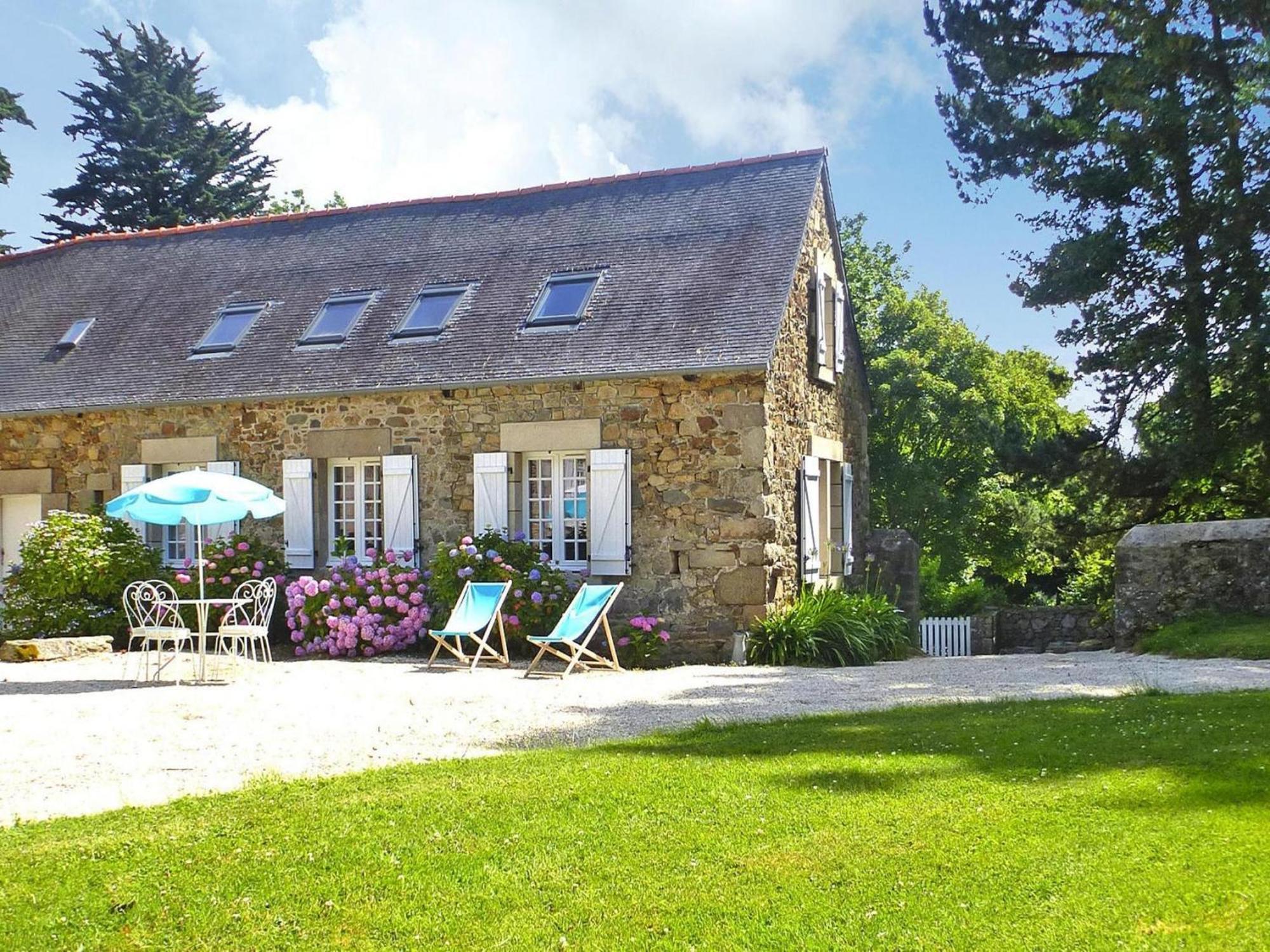 Beautiful Country House On Common Property Plougrescant Eksteriør billede